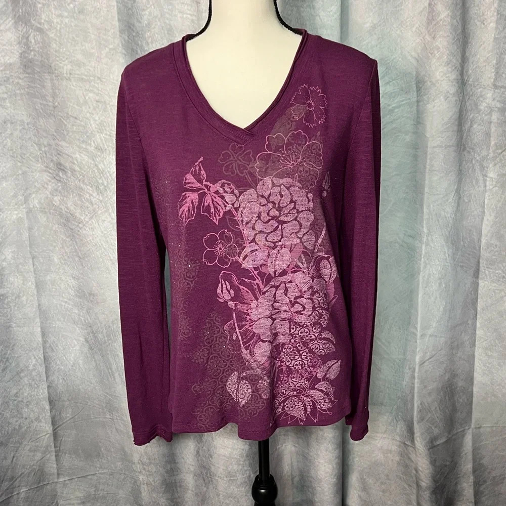 Ransom Purple Floral V-neck Long Sleeve Lightweight Sweatshirt w Metallic Accent